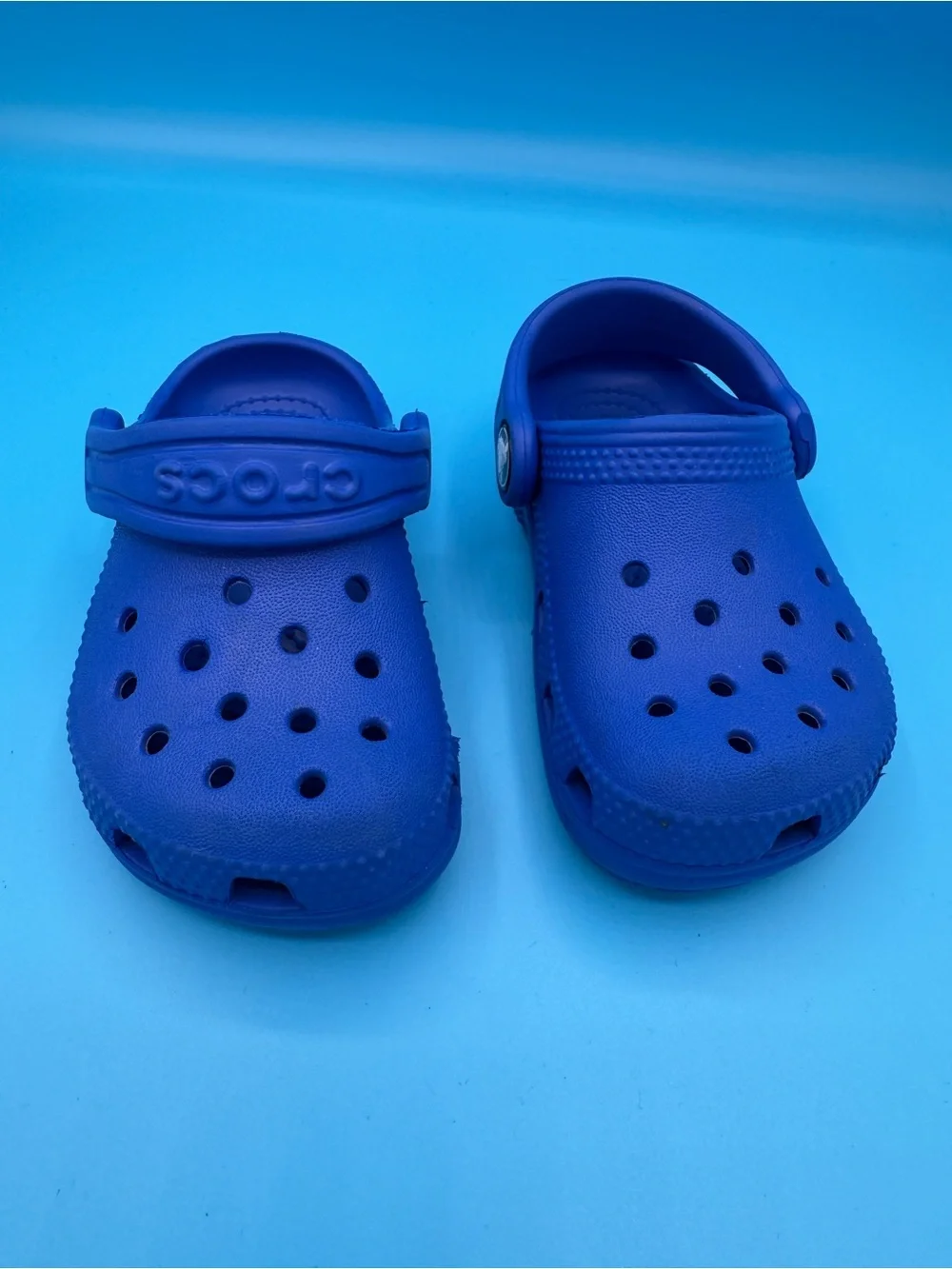 CROCS Kids Classic Clog in Bright Blue